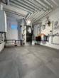 Bild - Modernes Einfamilienhaus mit Garten und Garage