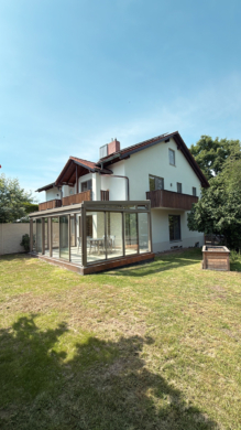 Traumhafte Doppelhaushälfte mit Garten am Zucheringer Wald, 85051 Ingolstadt / Zuchering, Doppelhaushälfte