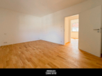 Bild - Hochwertig renovierte drei Zimmer Wohnung mit Terrasse
